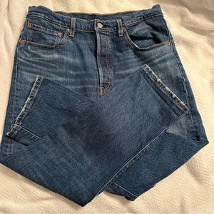 listing-status-banner